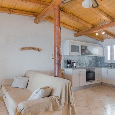 Villa Theodora View Apartments Polimnia Агиос-Георгиос-Пагон Экстерьер фото