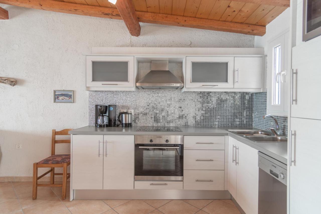 Villa Theodora View Apartments Polimnia Агиос-Георгиос-Пагон Экстерьер фото