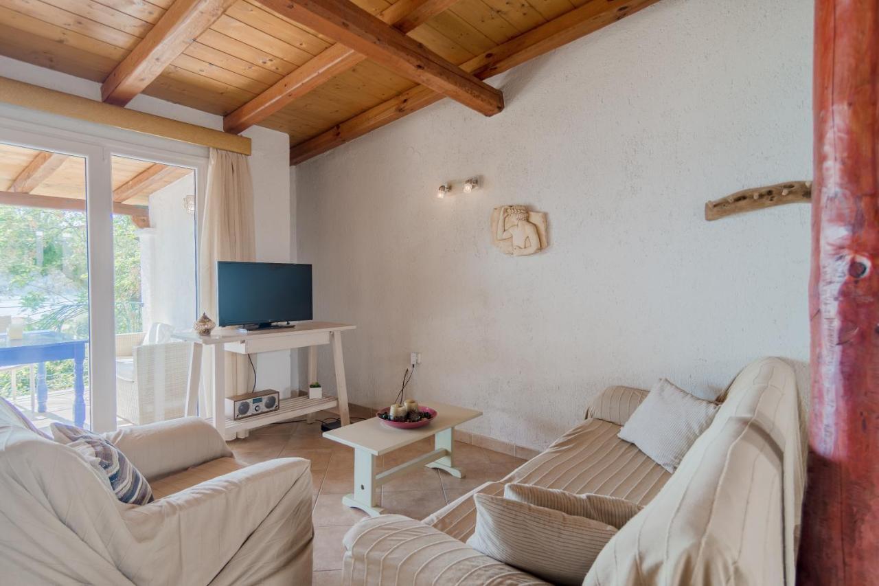 Villa Theodora View Apartments Polimnia Агиос-Георгиос-Пагон Экстерьер фото